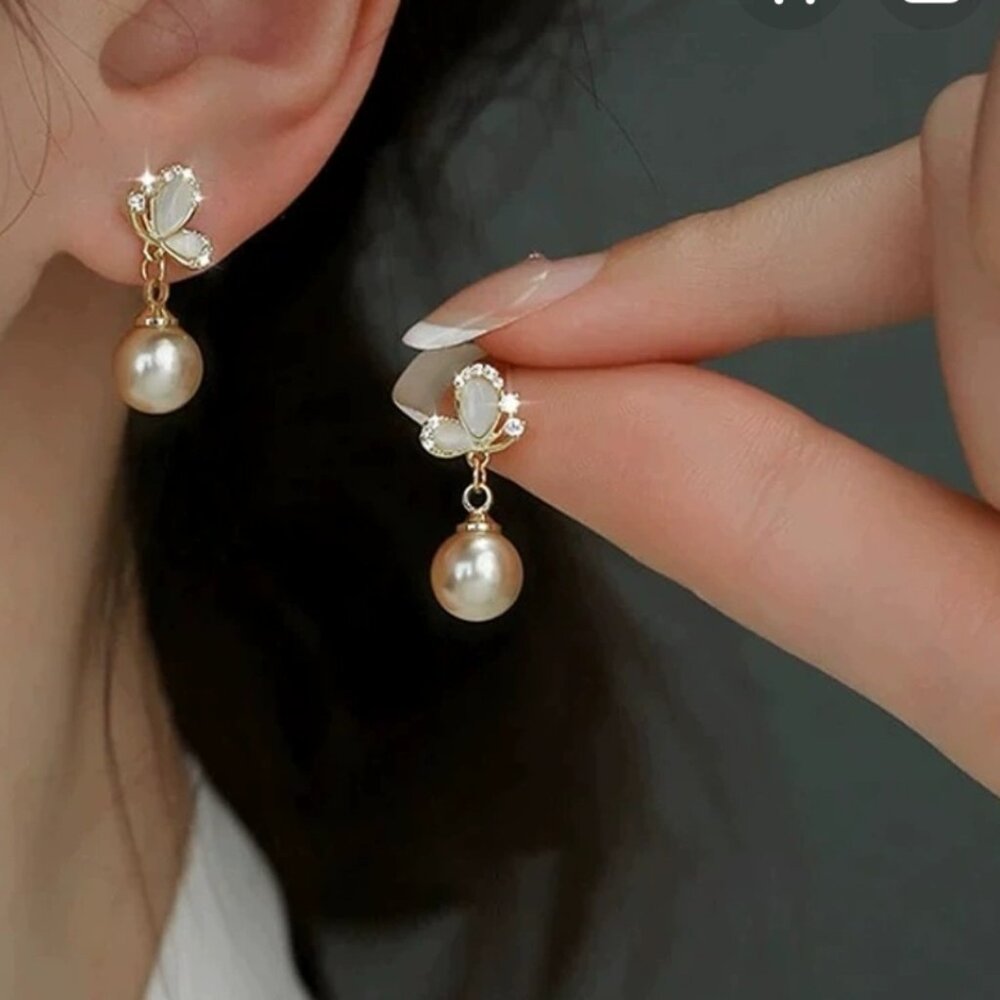 Stunning S925 silver needle Korean-style pearl earrnings